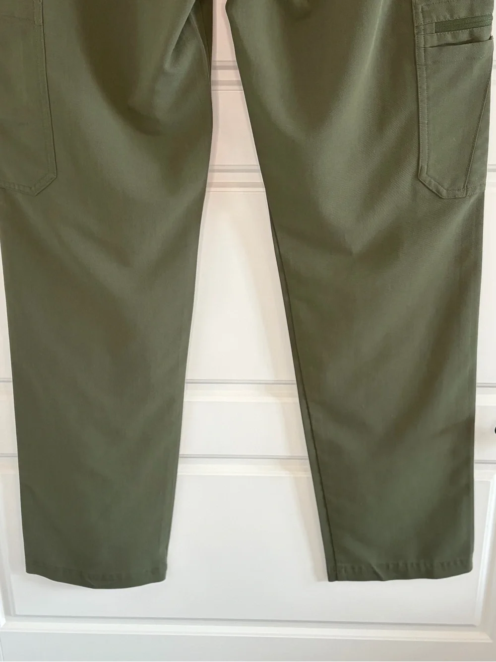 FIGS Technical Collection Cairo Cargo Scrub Pants Army Green Size Large Tall
